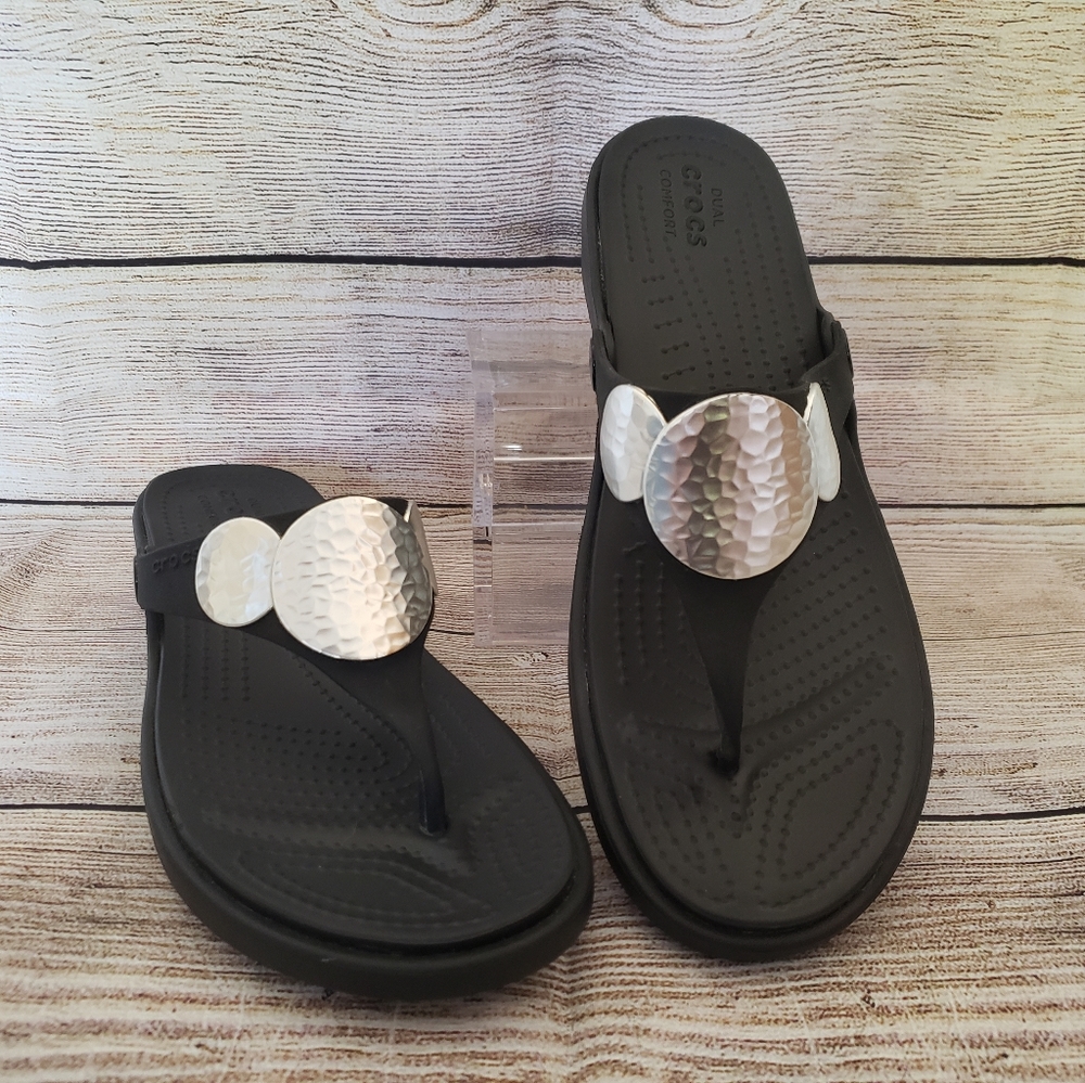 Crocs Sanrah Embellished Wedge Flip Sandals 10